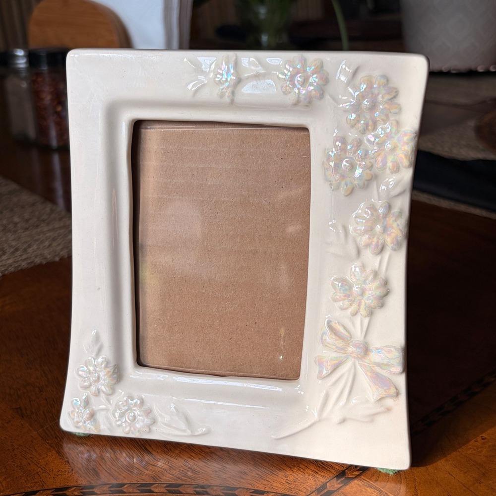 Cream Iridescent Ceramic Floral Bow Picture Frame Tabletop Luster 2x3 Photo